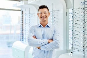 De l&rsquo;optique aux crêpes : Anthony, l&rsquo;ancien opticien de Gorron, change de métier